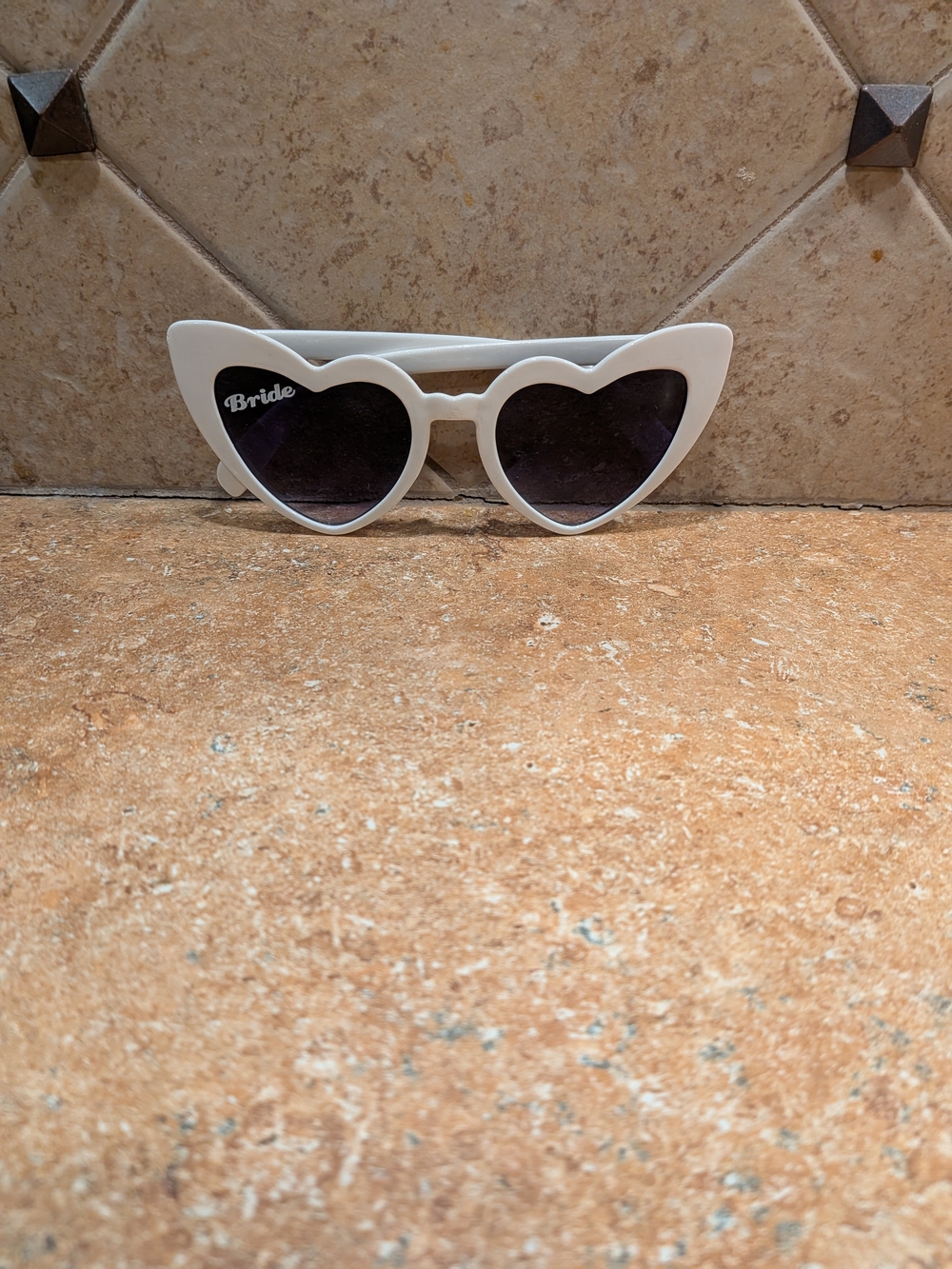 Bride White Heart-Shaped Sunglasses